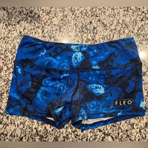 Fleo Large Blue Rose Shorts